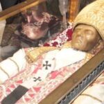 Celestino V, in cammino da Roma a L'Aquila celestino V