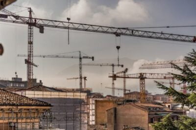 L'Aquila: gli assessori non possono essere Ingegneri, Architetti o geometri. Cosa succede ora? aggiudicazione Ricostruzione