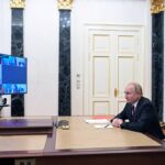 Da No Vax a Sì Putin è un passo breve?