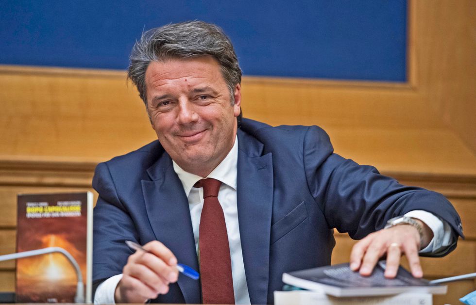 Renzi non ci mette la faccia e deserta il comizio di chiusura del Pd. Cialente e ‘Nduccio corrono in soccorso di D’Alfonso