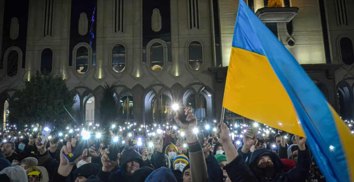 Nuovo scontro tra Salvini e Letta sull’Ucraina. Draghi, siamo con Kiev