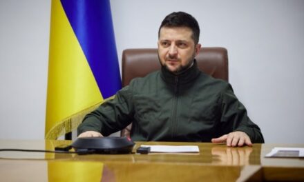 Zelensky, “l’Ucraina non rinuncerà ai suoi territori nell’est del paese”