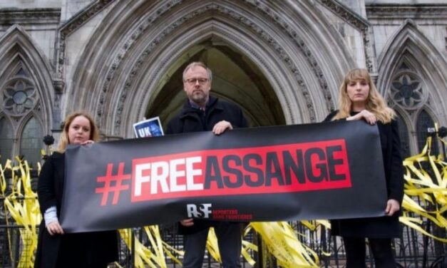 Annullate le accuse contro Assange! RSF lancia nuova petizione globale