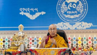 Il Dalai Lama svela i piani di successione: una sfida alla Cina